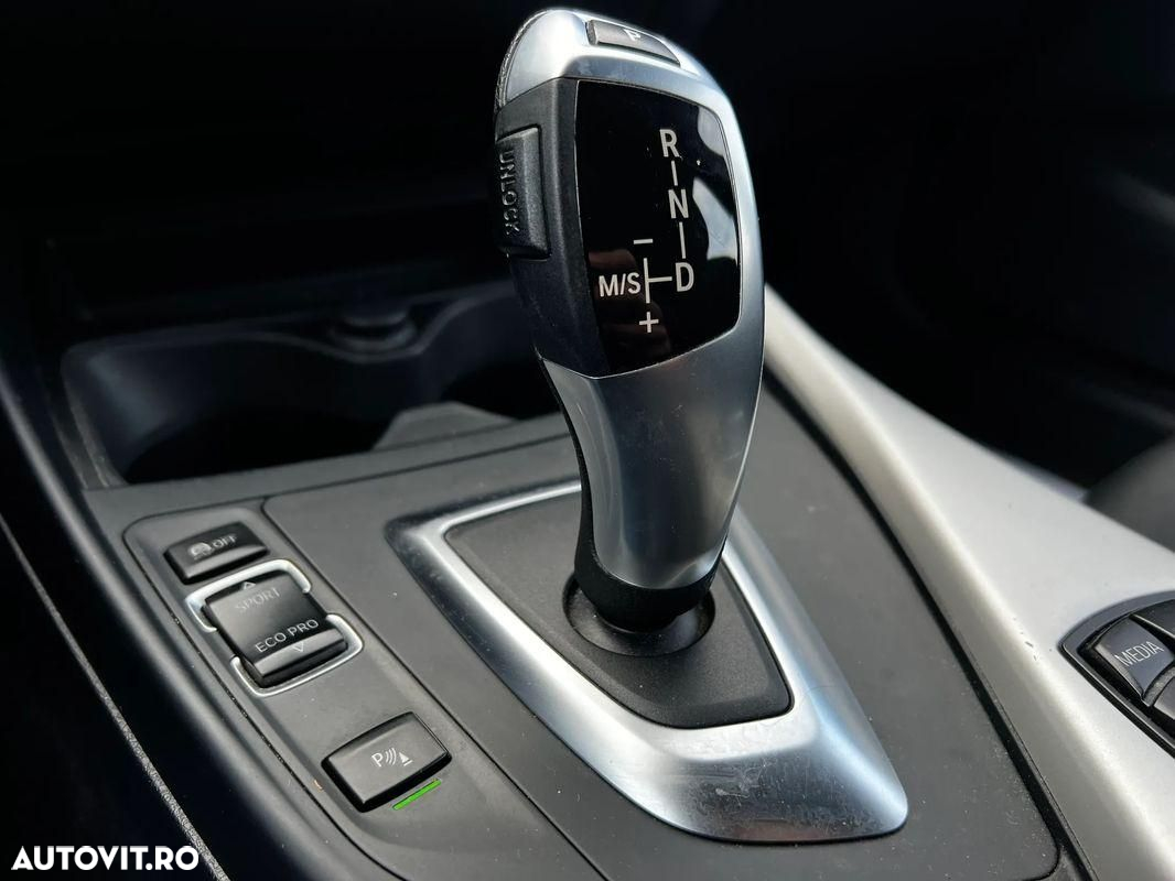 BMW Seria 1 - 12