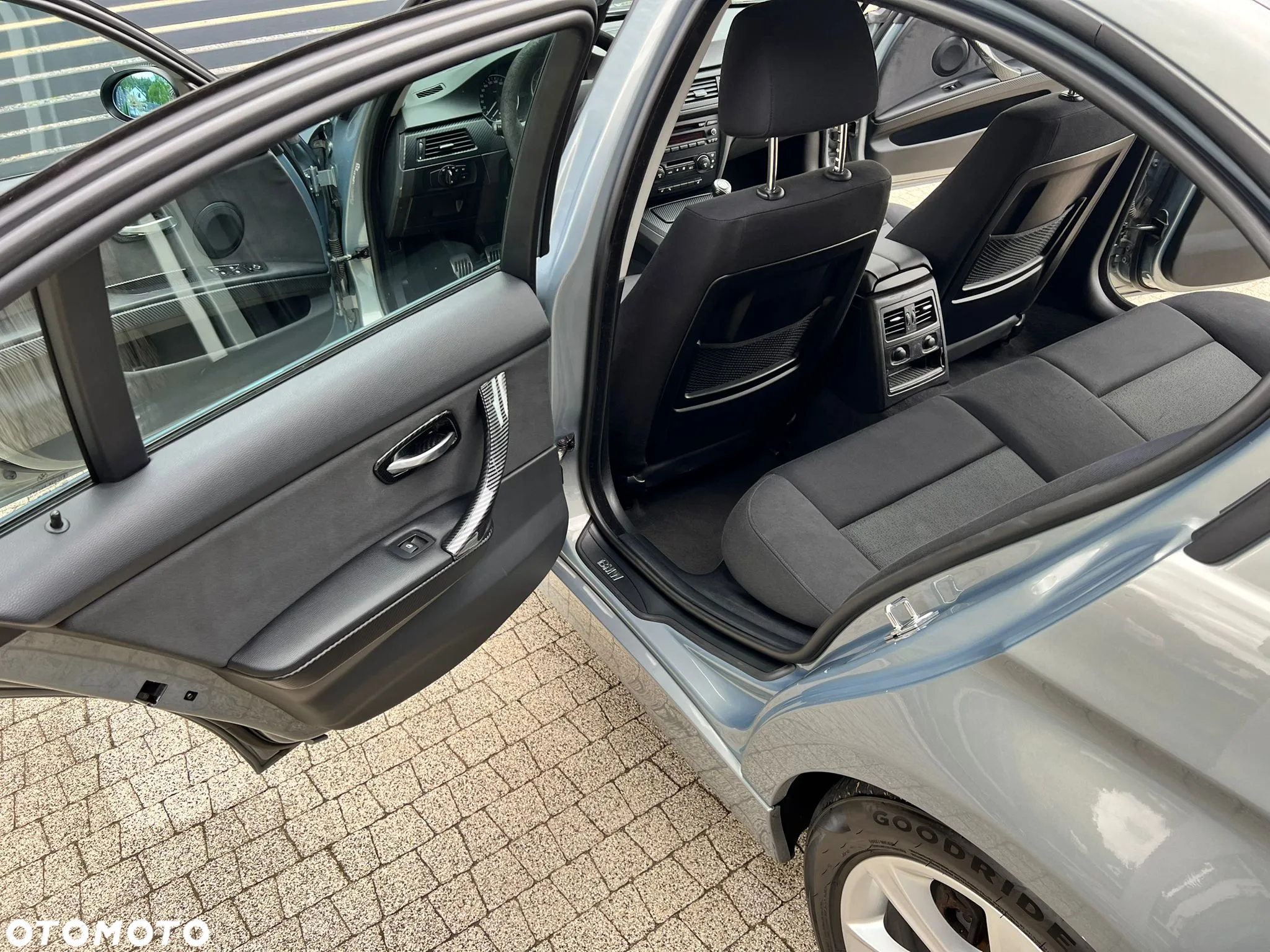 BMW Seria 3 320i - 13