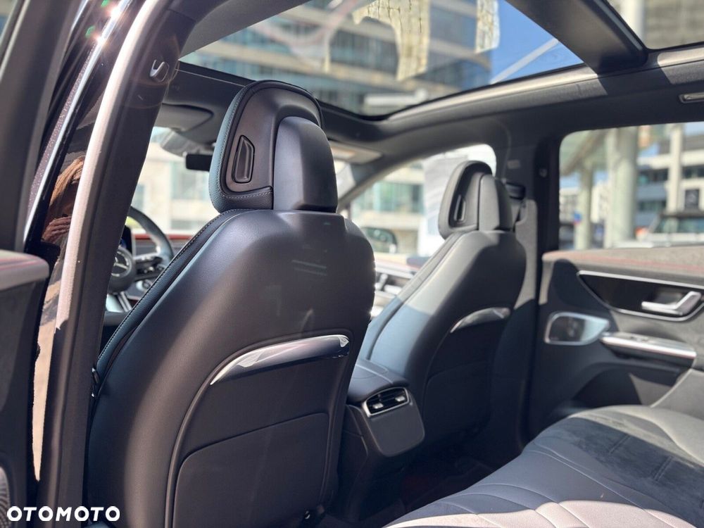 Mercedes-Benz EQE - 7