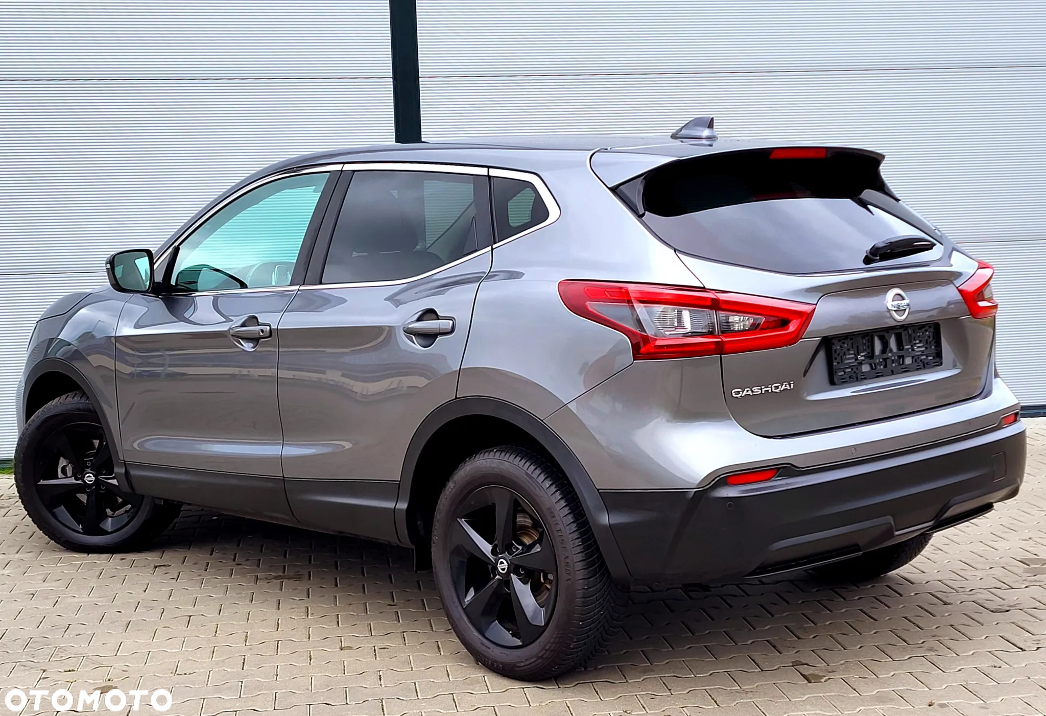 Nissan Qashqai 1.6 DCi N-Connecta Xtronic - 25