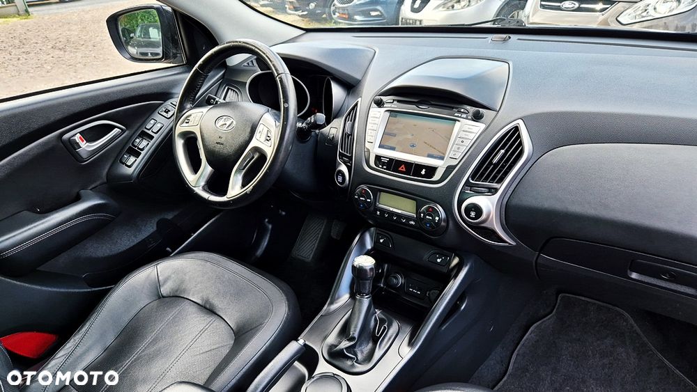 Hyundai ix35 2.0 4WD Premium - 38