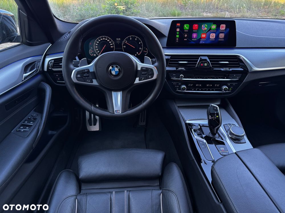 BMW Seria 5 520d M Sport Edition - 12