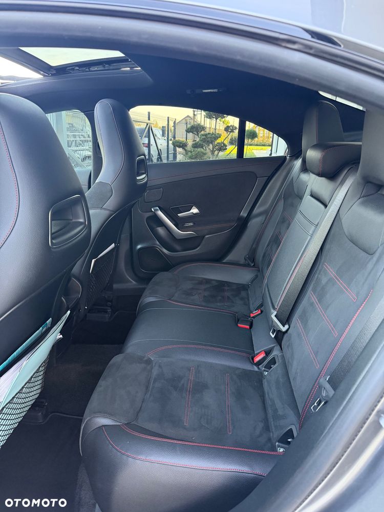 Mercedes-Benz CLA 220 AMG Line 7G-DCT - 19