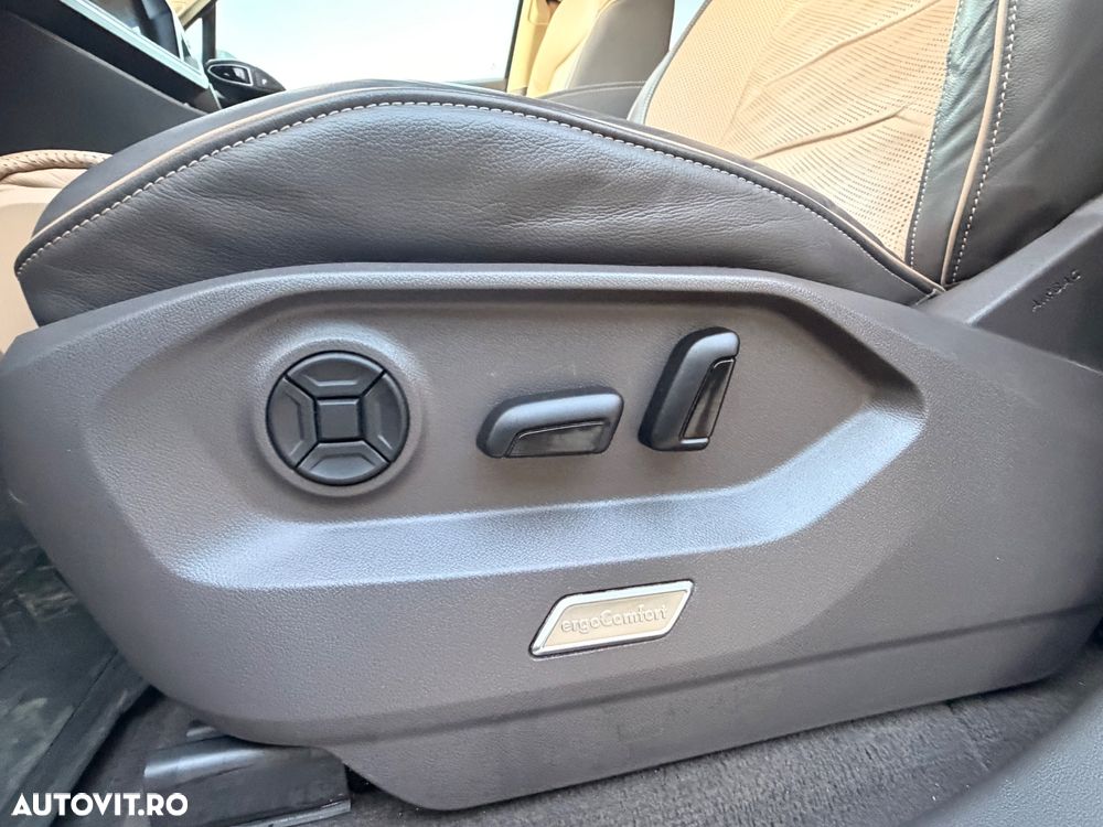 Volkswagen Touareg V6 TDI 4MOTION Elegance - 17