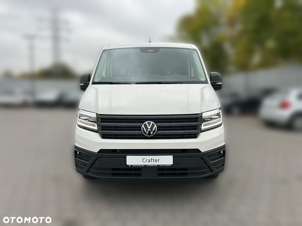 Volkswagen Crafter 9 osób 35 furgon 140 KM 3640 - 2