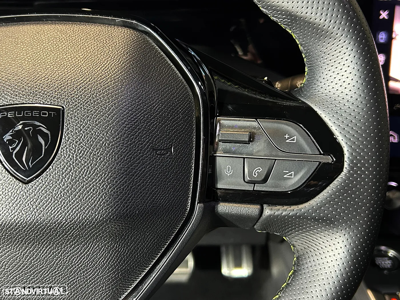 Peugeot 408 1.6 Hybrid GT e-EAT8 - 26