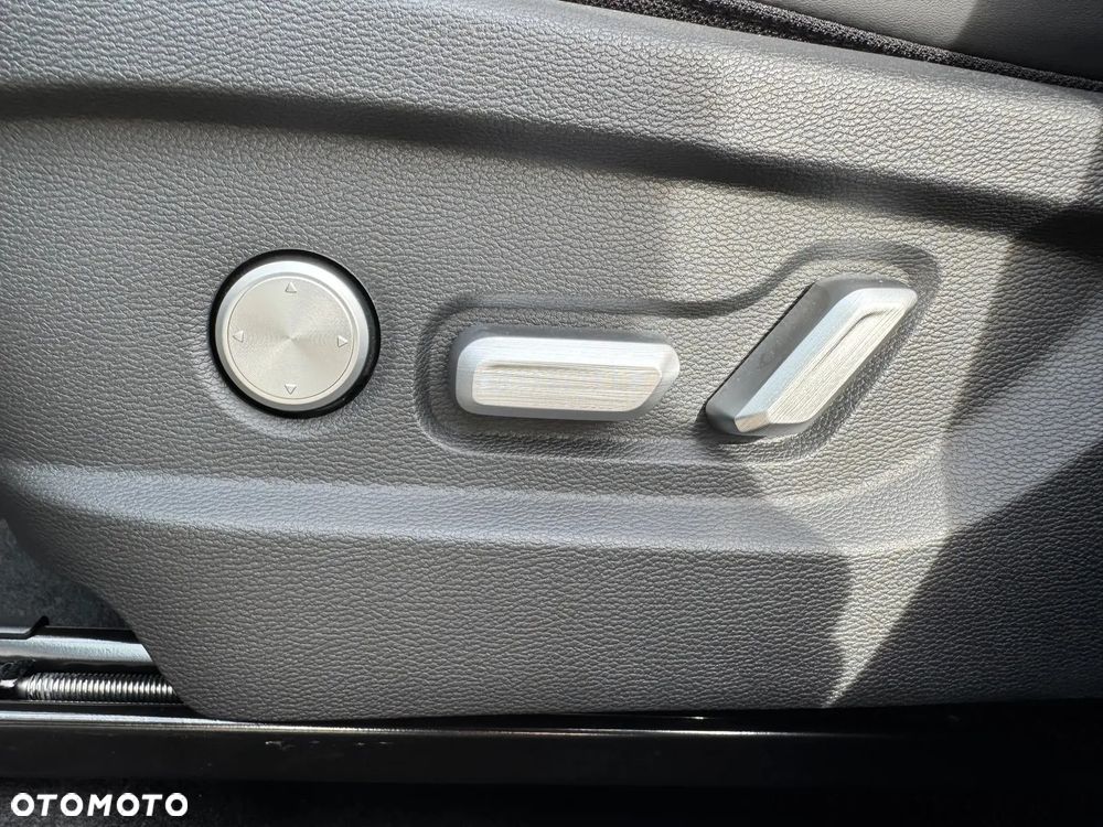 BAIC 5 Beijing 1.5T Business DCT - 32