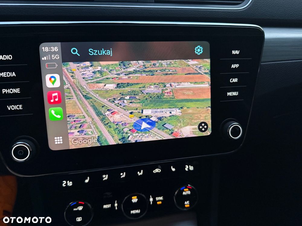Skoda Superb 2.0 TDI SCR Ambition - 27