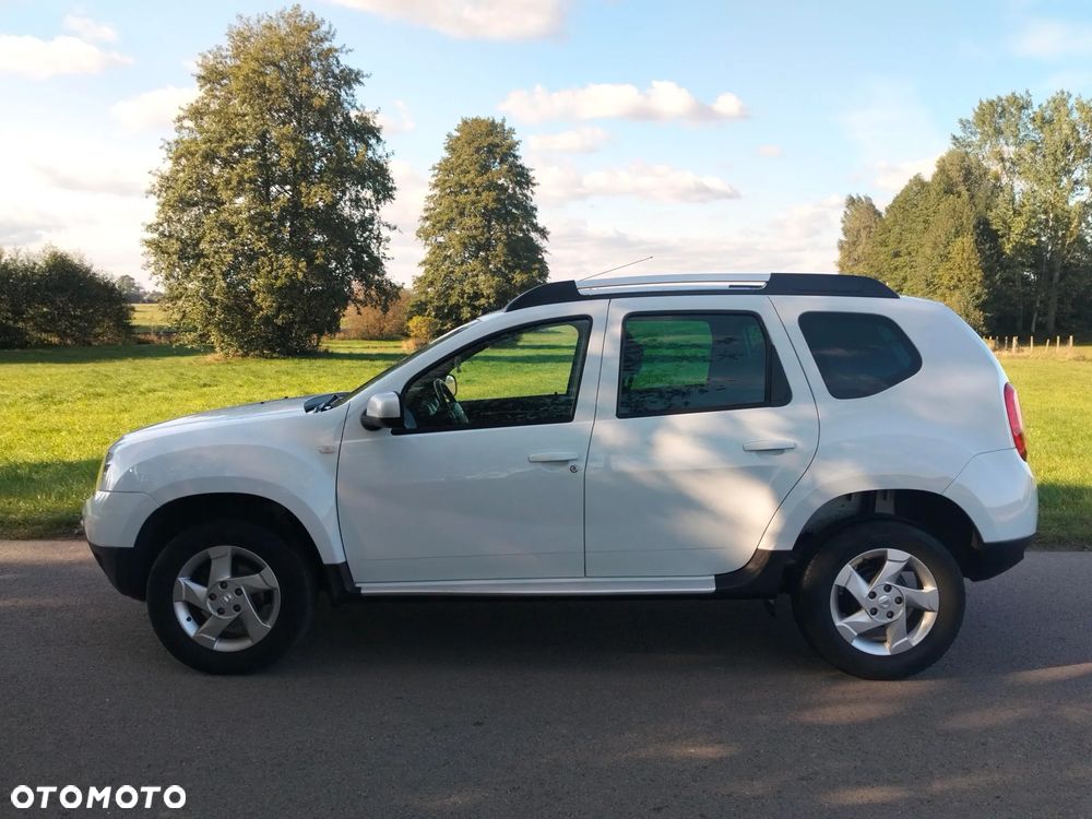 Dacia Duster 1.6 16V 4x2 Prestige - 4