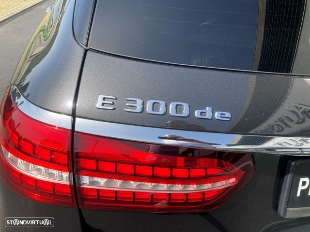 Mercedes-Benz E 300 de 4Matic 9G-TRONIC AMG Line - 9