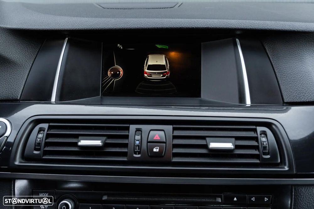 BMW 520 d Line Luxury - 16