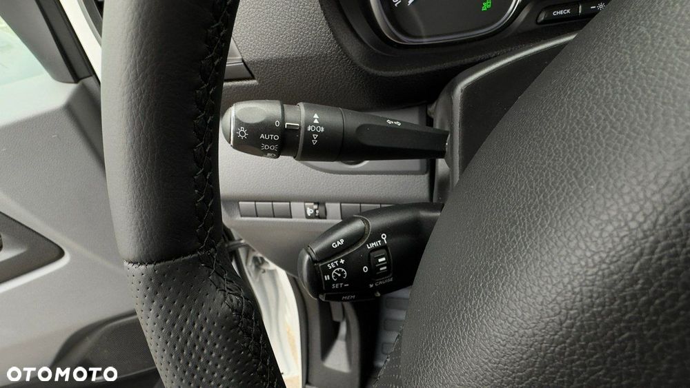 Opel Vivaro - 36