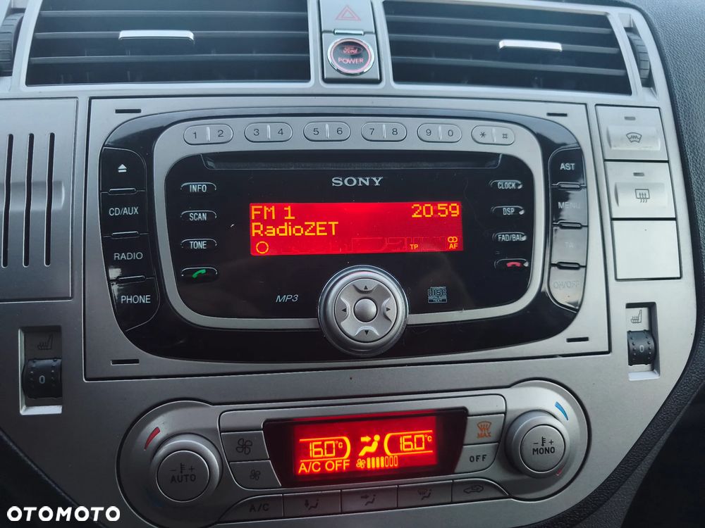 Ford Kuga 2.0 TDCi 4x4 Titanium - 12