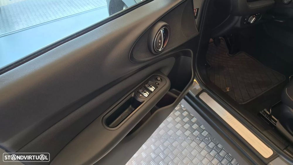 MINI Clubman One D - 36