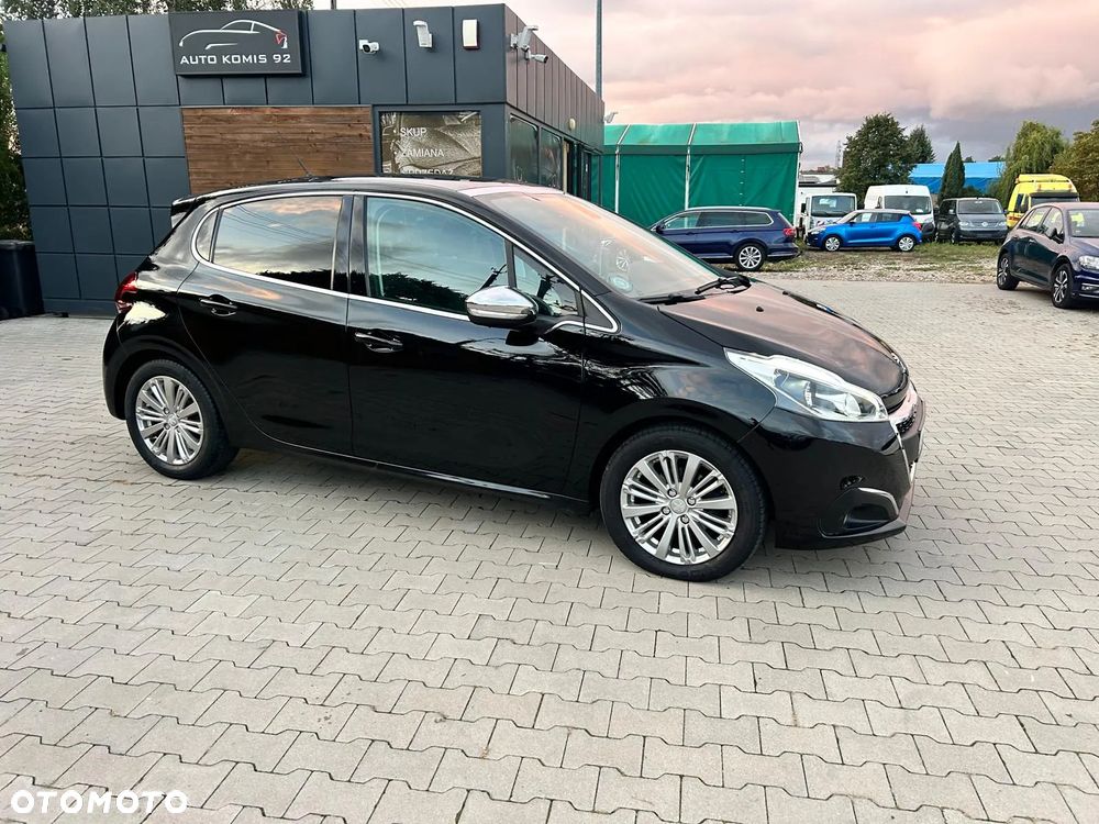 Peugeot 208 1.2 VTi Allure - 4