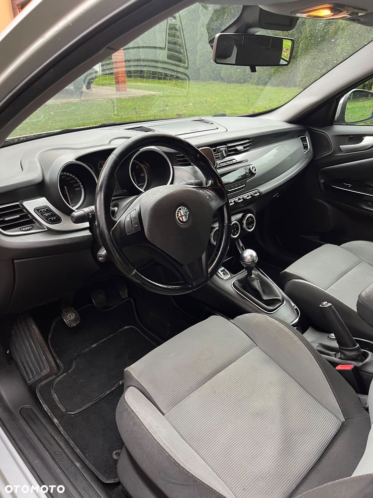 Alfa Romeo Giulietta 2.0 JTDM 16V - 7