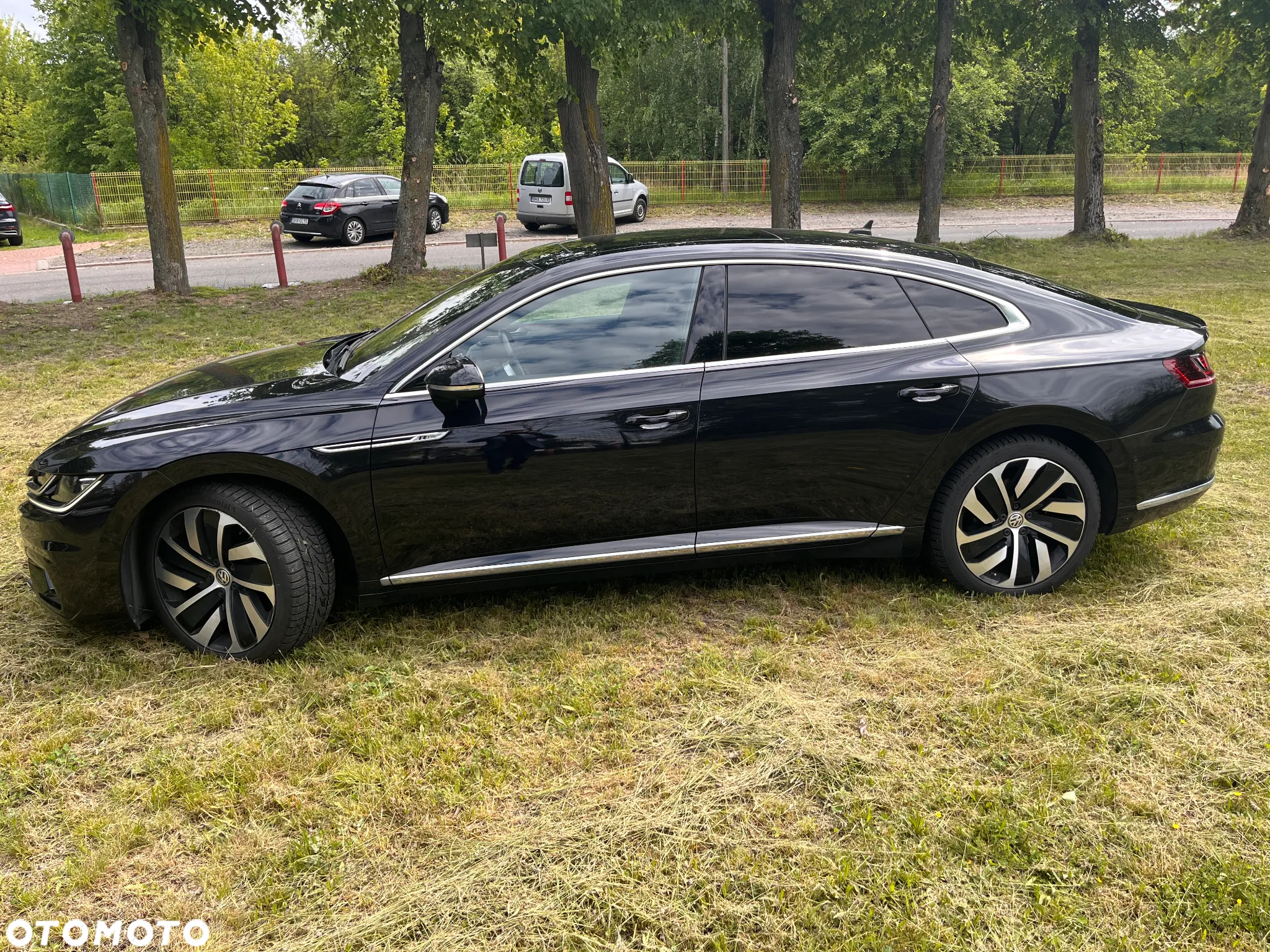 Volkswagen Arteon 2.0 TDI Bi-Turbo SCR 4Mot R-Line Edition DSG - 3