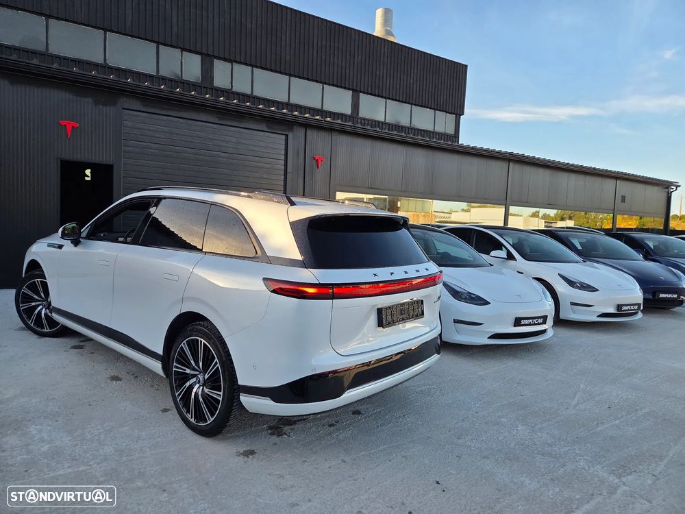 Xpeng G9 98 kWh AWD Performance + Pack Premium - 11