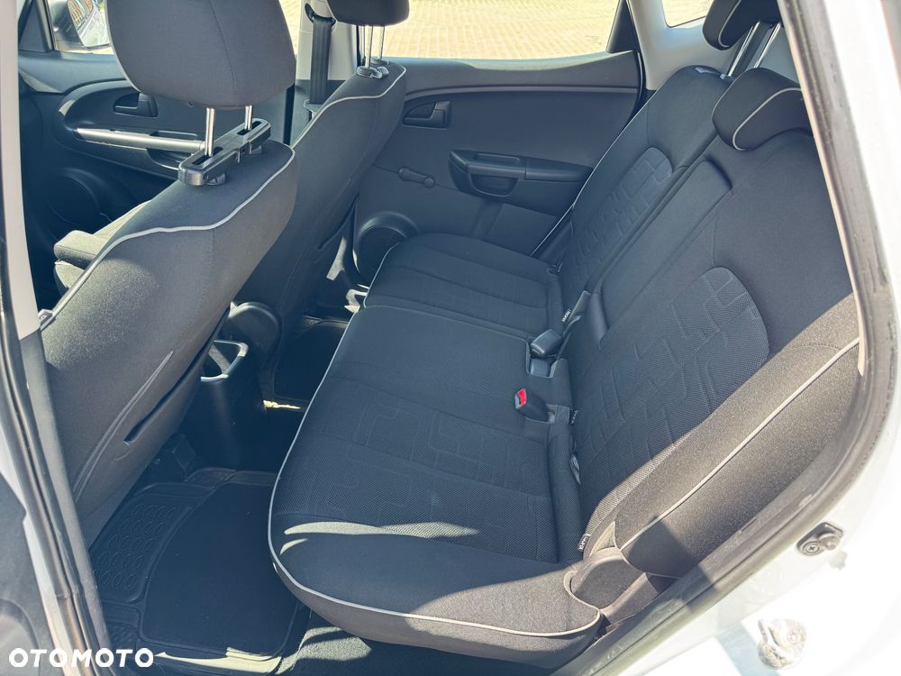Kia Venga 1.4 M - 13