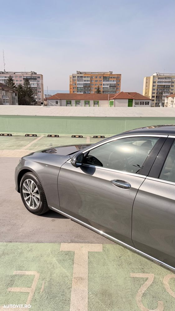 Mercedes-Benz E 220 d 4MATIC Aut. - 7