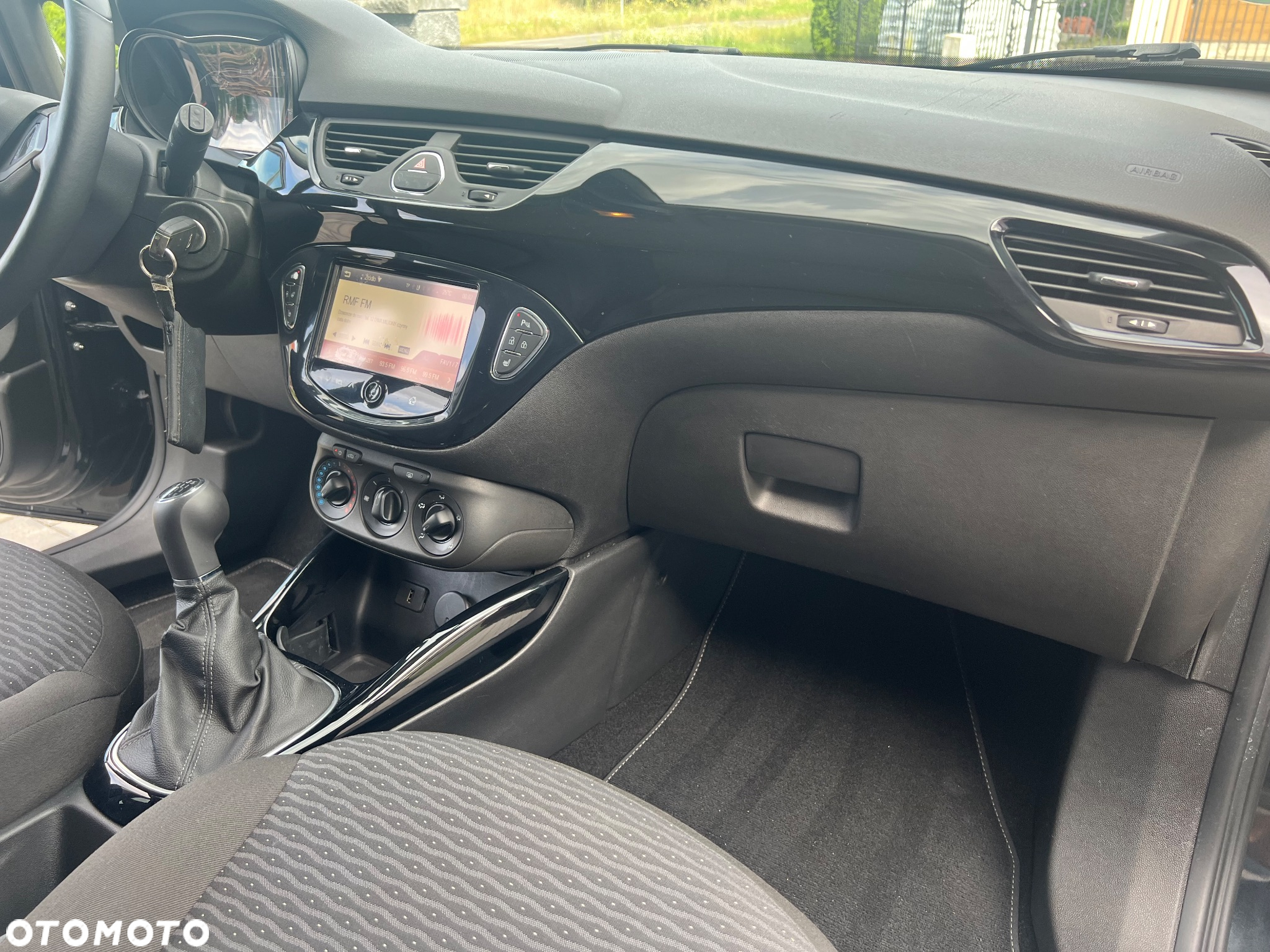Opel Corsa 1.4 16V Cosmo - 34
