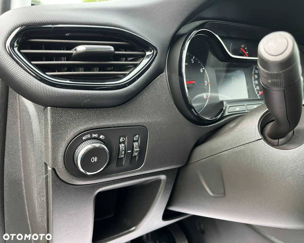 Opel Crossland X - 29