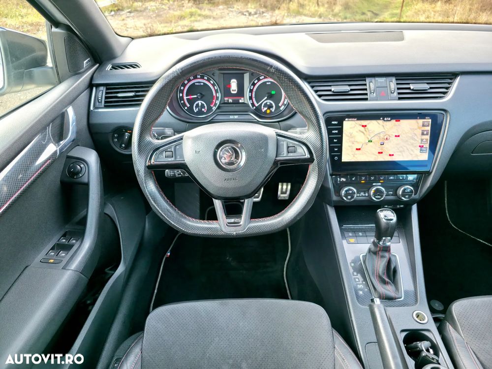Skoda Octavia Combi 2.0 TDI 4x4 DSG RS - 6