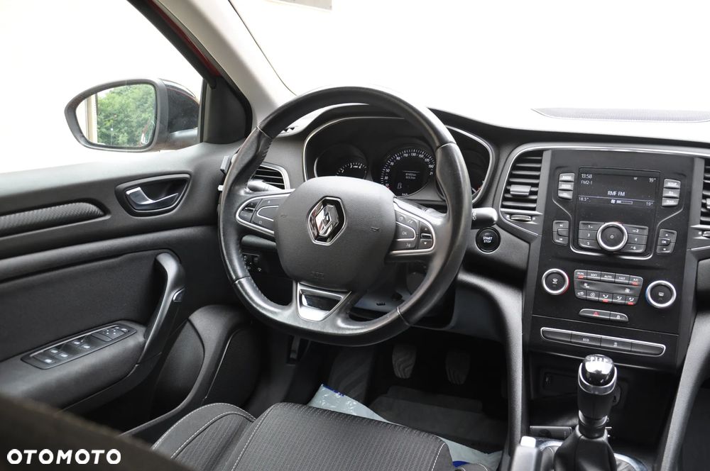 Renault Megane 1.2 Energy TCe Limited - 12