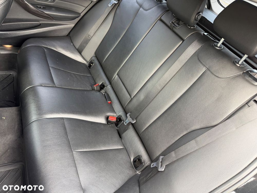 BMW Seria 3 - 11