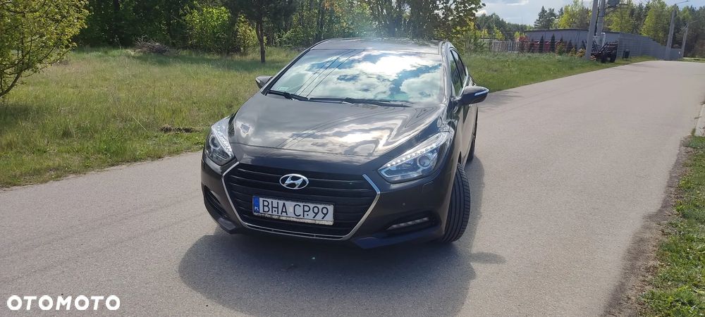 Hyundai i40 1.7 CRDi Business DCT - 1