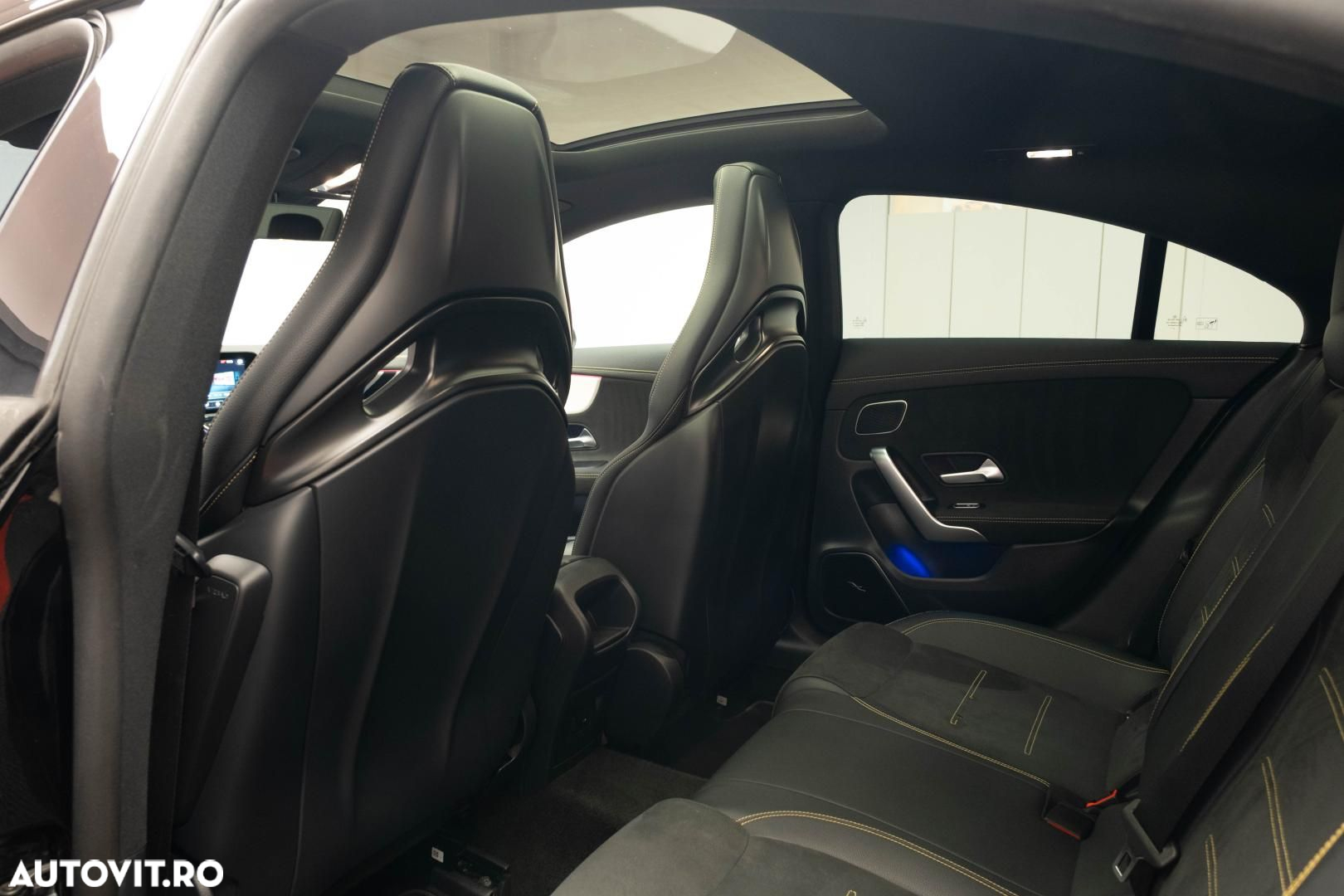 Mercedes-Benz CLA - 12