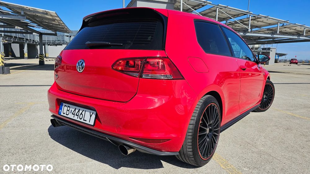 Volkswagen Golf - 21
