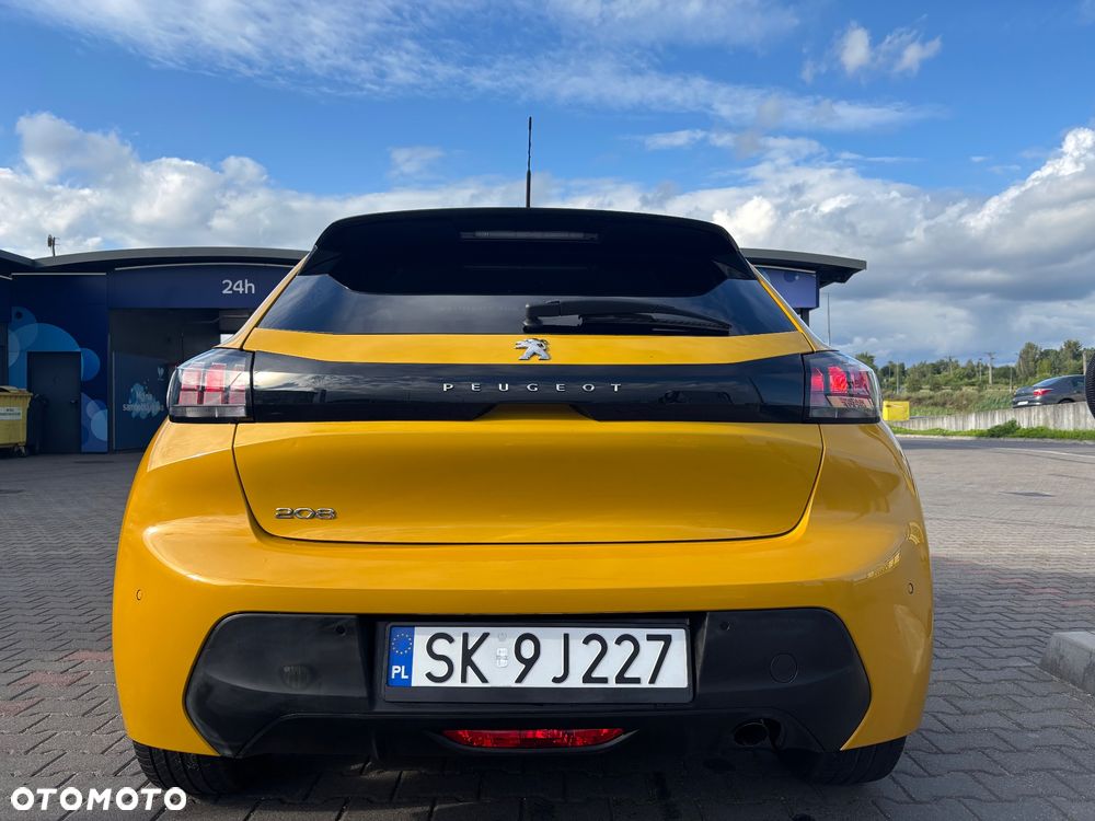 Peugeot 208 - 4
