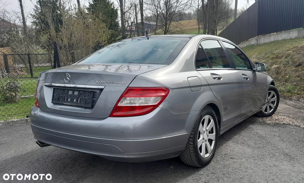 Mercedes-Benz Klasa C 180 Kompressor - 11