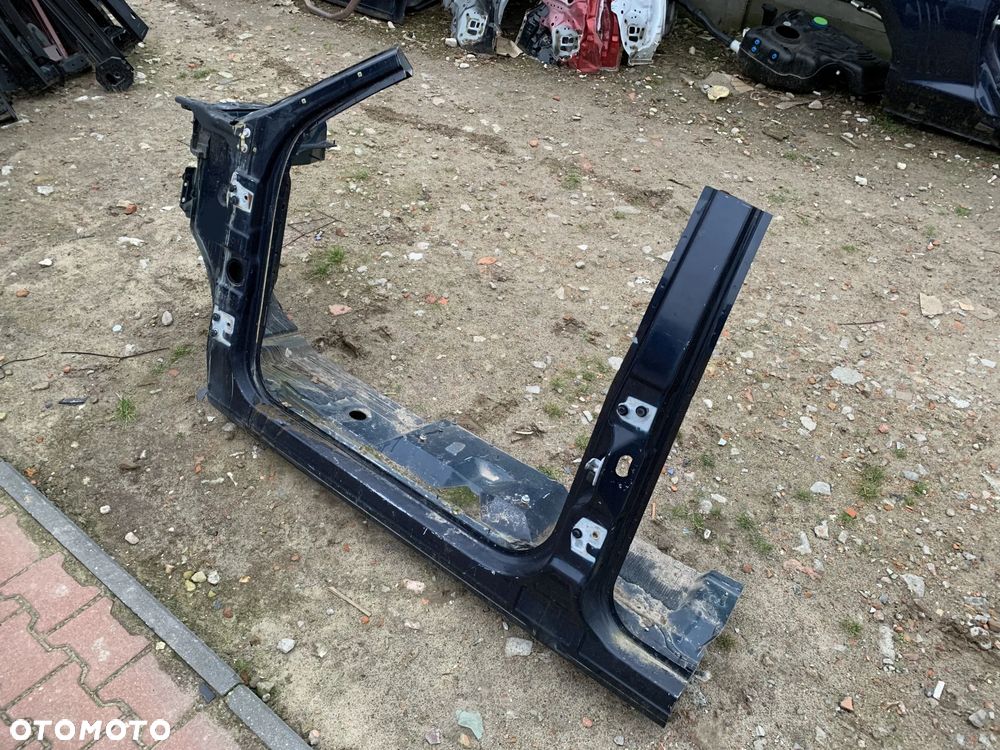 CADILLAC ESCALADE III 6,2 V8 2006-2014 ĆWIARTKA LEWA PRZEDNIA SŁUPEK PRZÓD PRÓG LEWY - 3