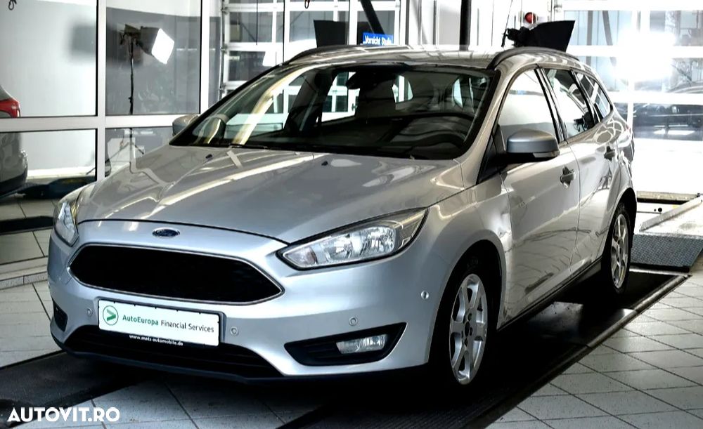 Ford Focus - 10