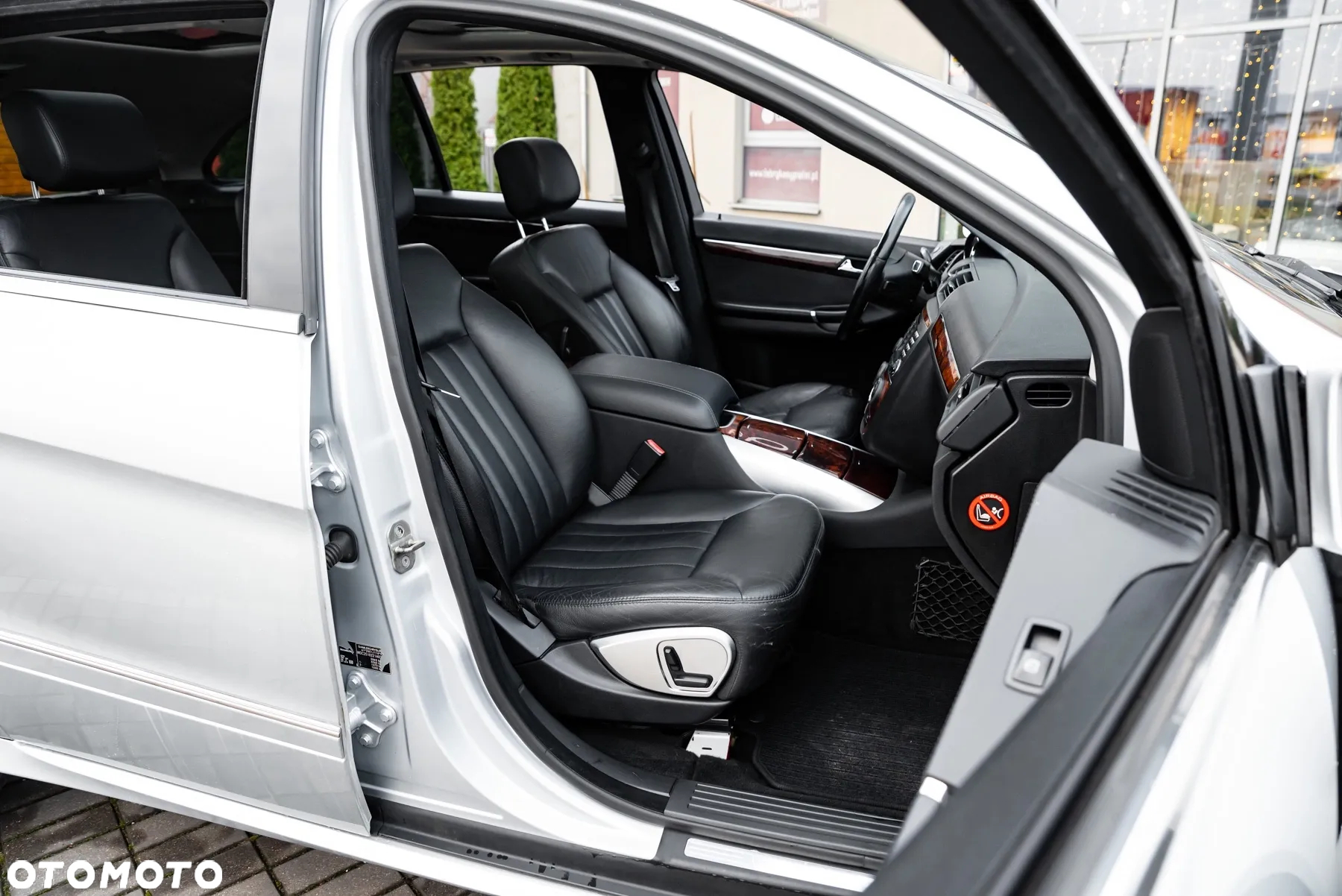 Mercedes-Benz Klasa R 320 CDI 4-Matic - 21
