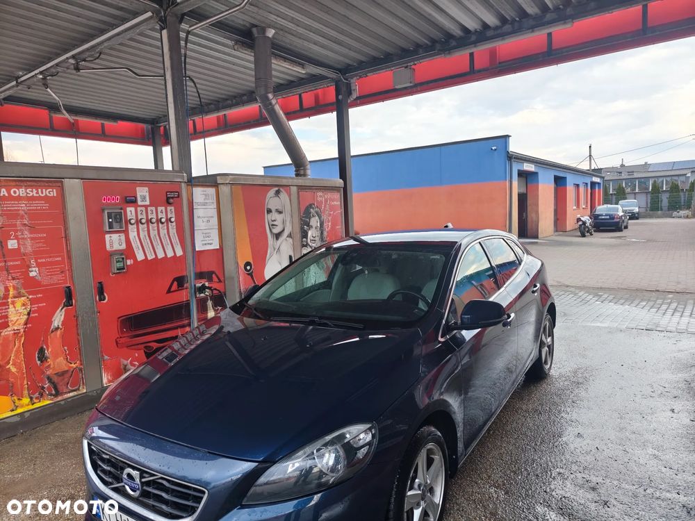 Volvo V40 D4 Momentum - 7