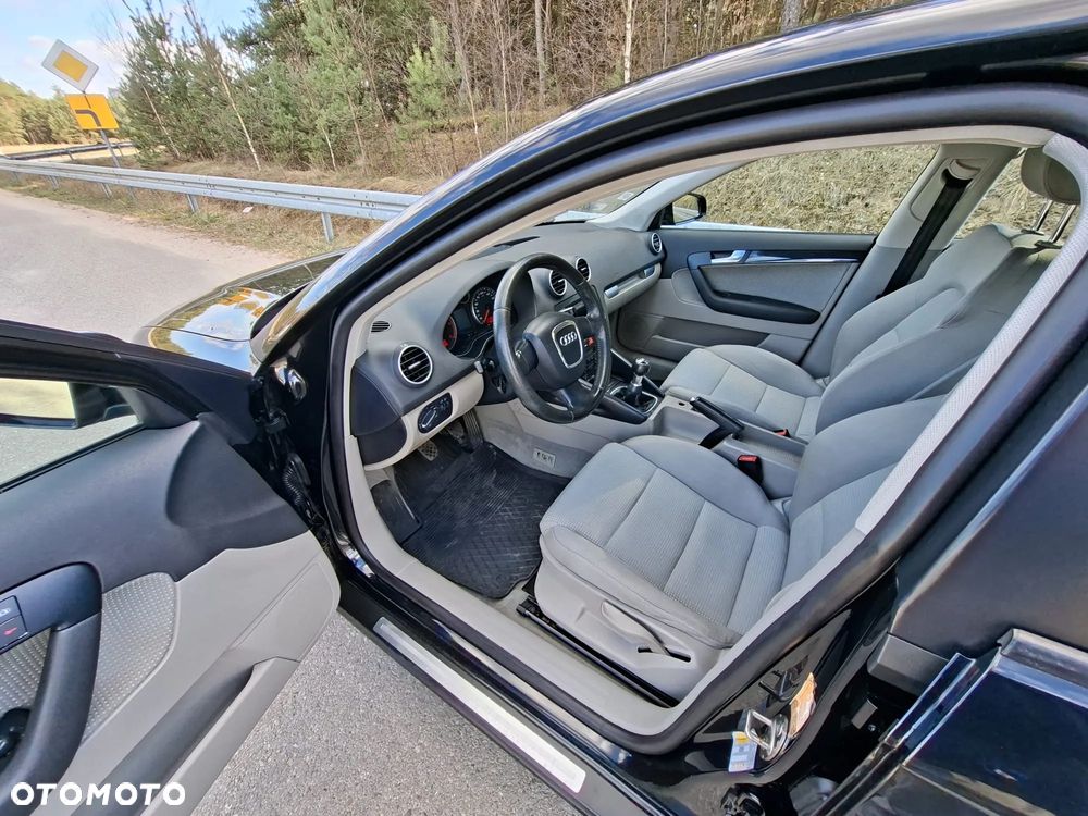 Audi A3 Sportback - 8