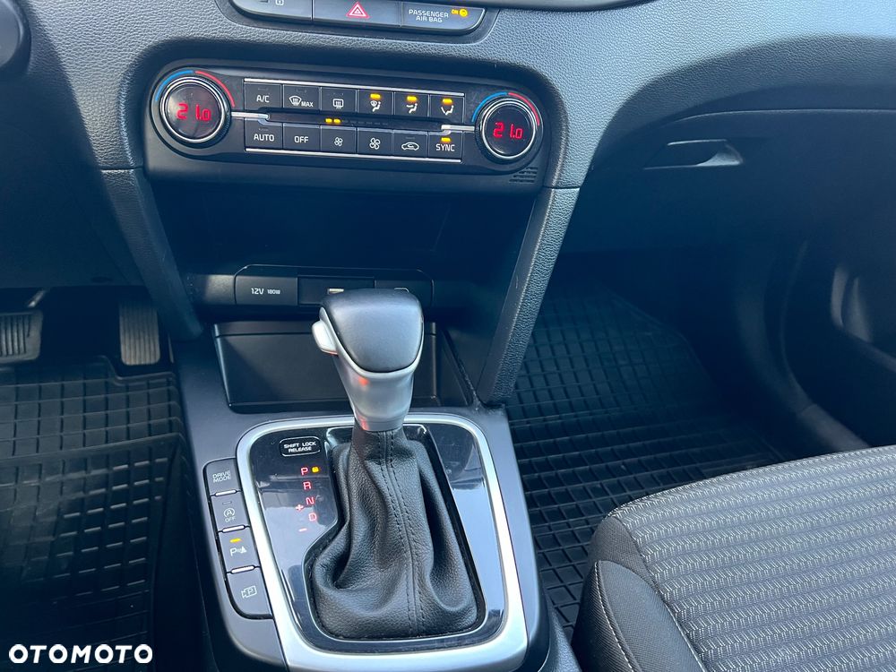 Kia Ceed - 21