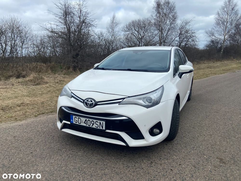 Toyota Avensis 2.0 D-4D Premium - 9