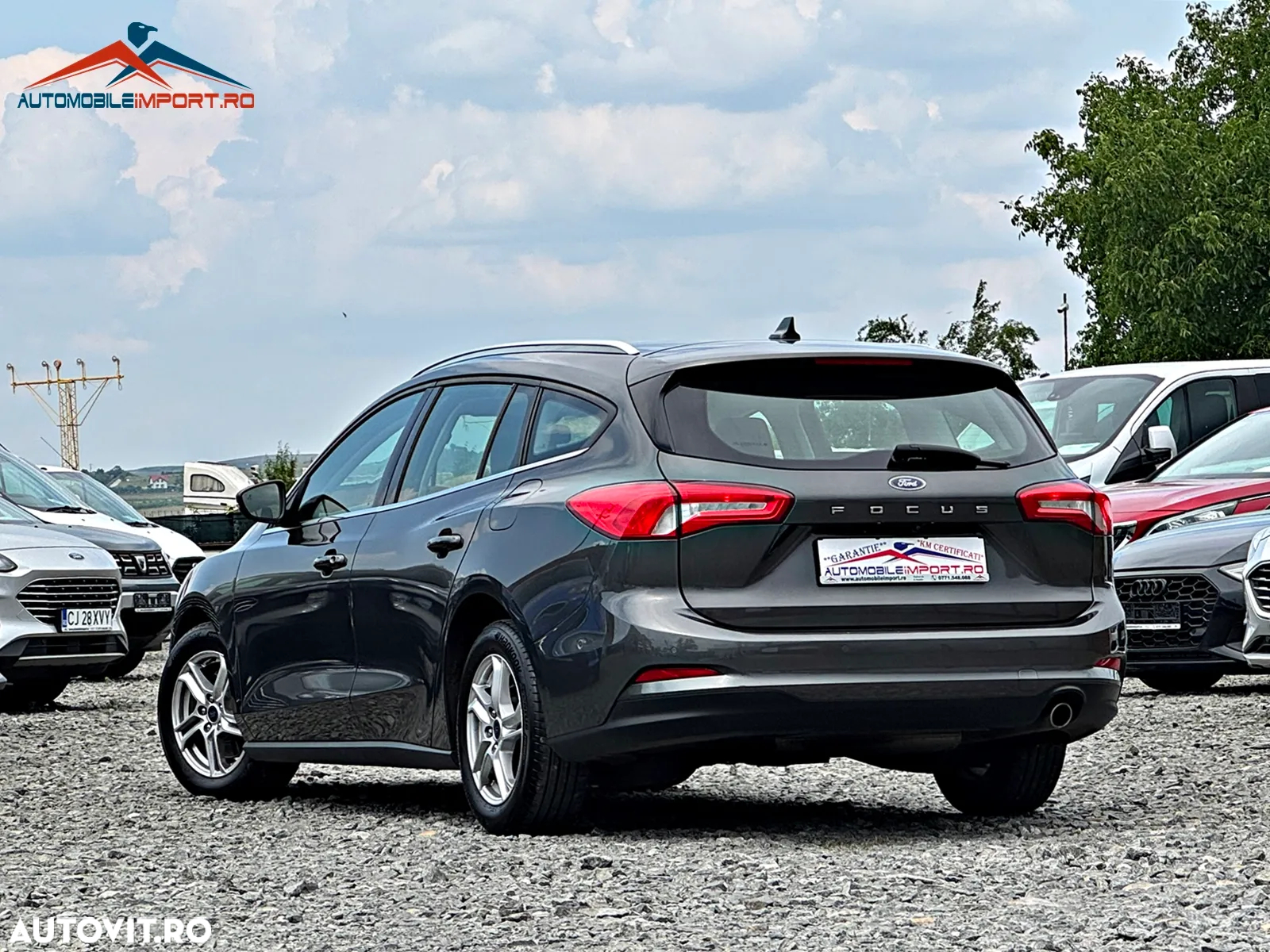 Ford Focus 2.0 EcoBlue Start-Stopp-System Aut. TITANIUM - 4