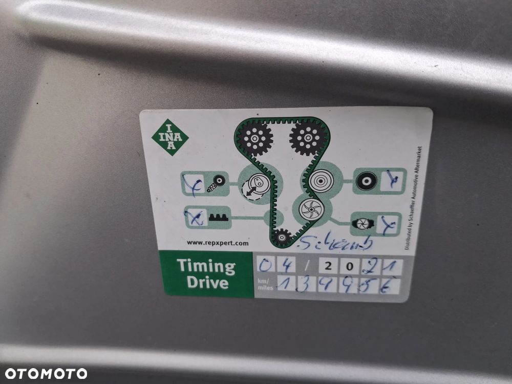 Ford C-MAX - 18