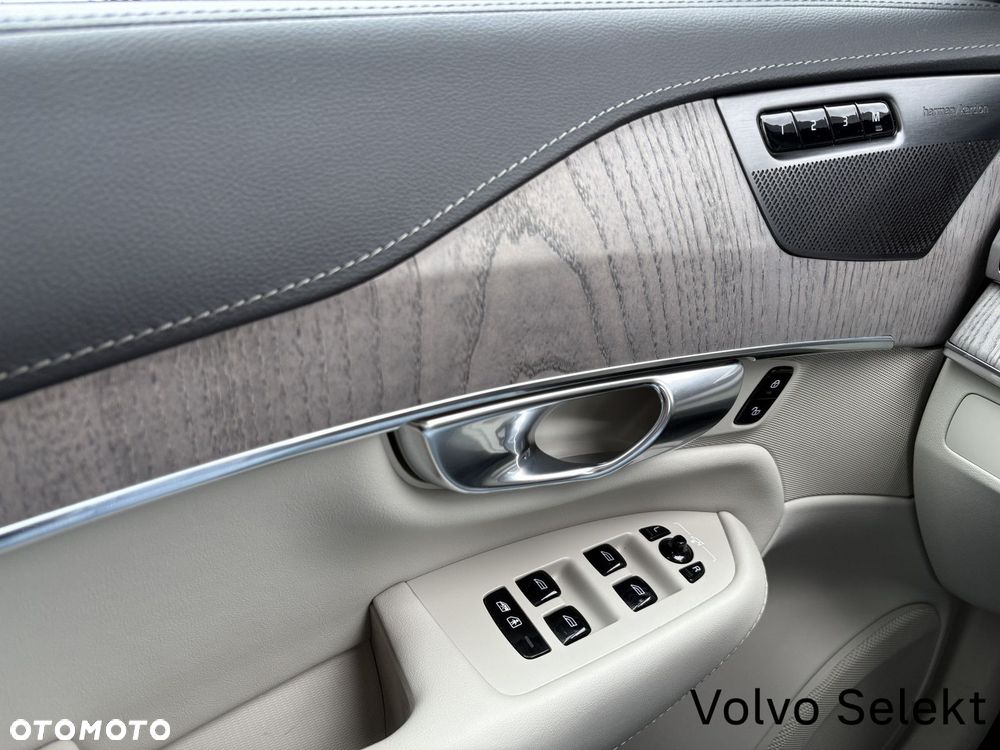 Volvo XC 90 - 18