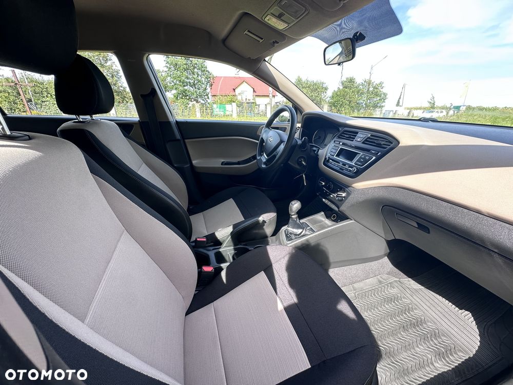 Hyundai i20 1.2 Fresh - 30