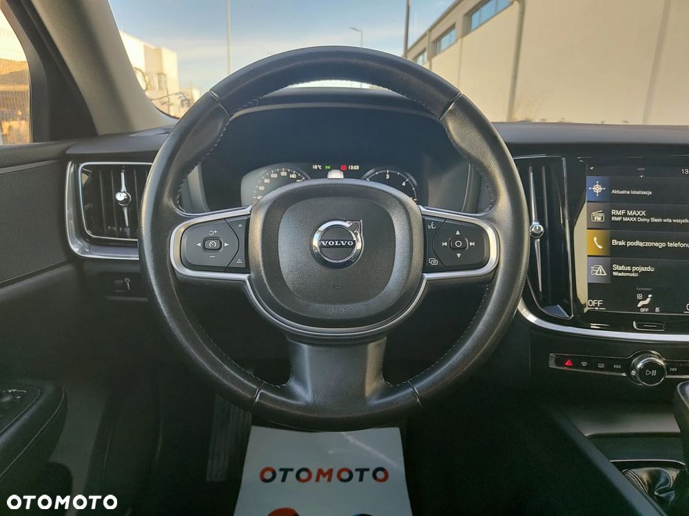 Volvo V60 D3 Momentum Pro - 17