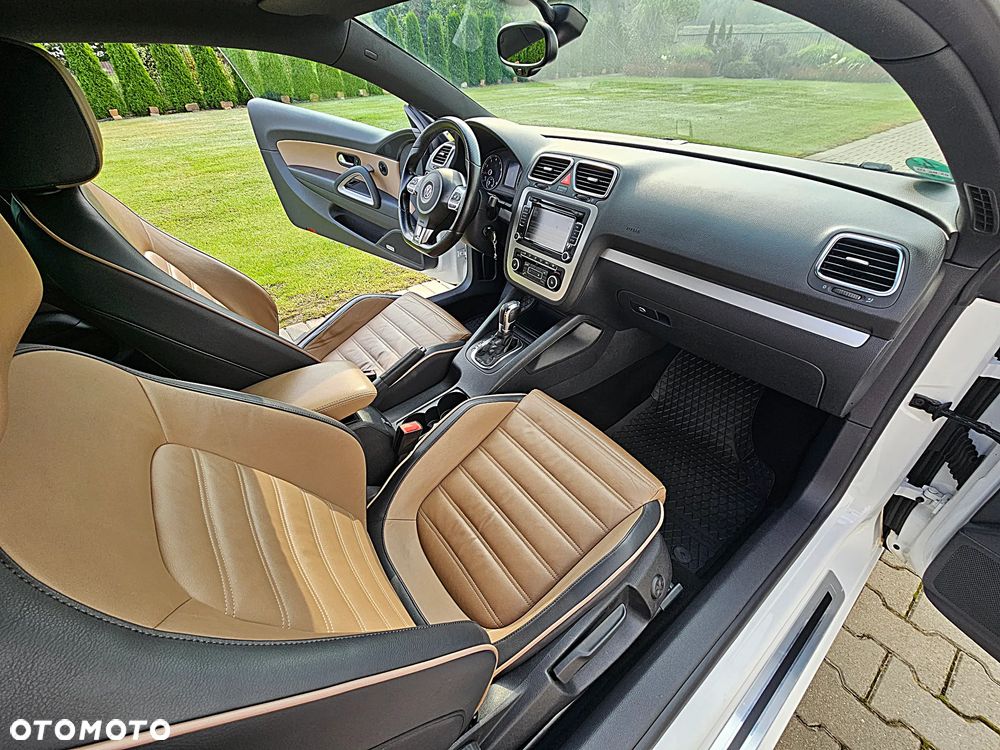 Volkswagen Scirocco 1.4 TSI DSG - 34