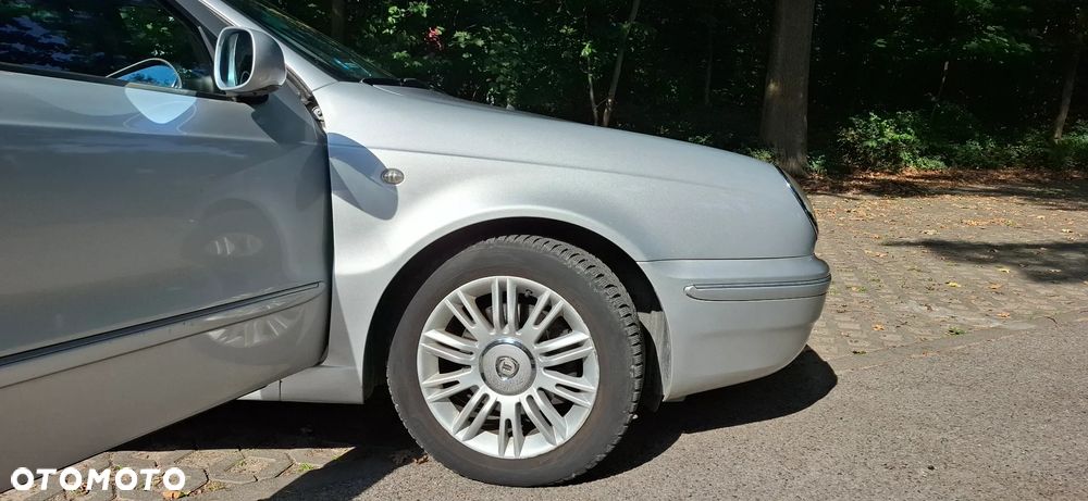 Lancia Lybra 2.0 LX - 12