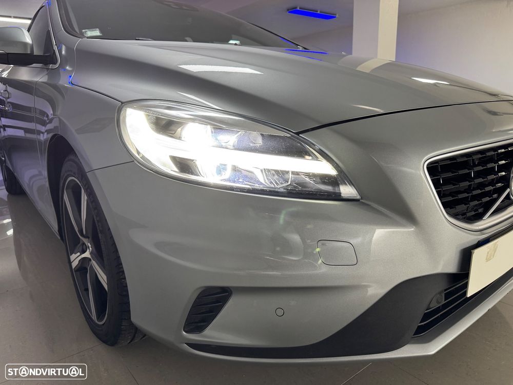 Volvo V40 1.5 T3 Sport Edition Plus Geartronic - 25