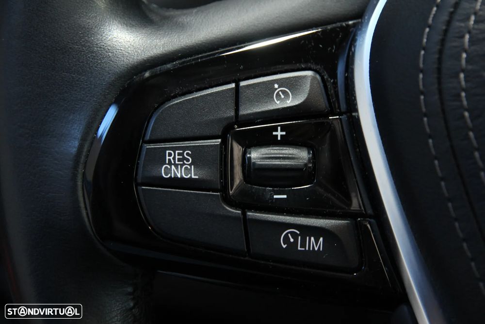 BMW 520 d Line Luxury Auto - 23